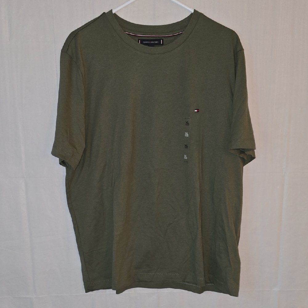 Tommy Hilfiger Mens Regular Fit Super Soft Green Tee With Logo On Chest XL